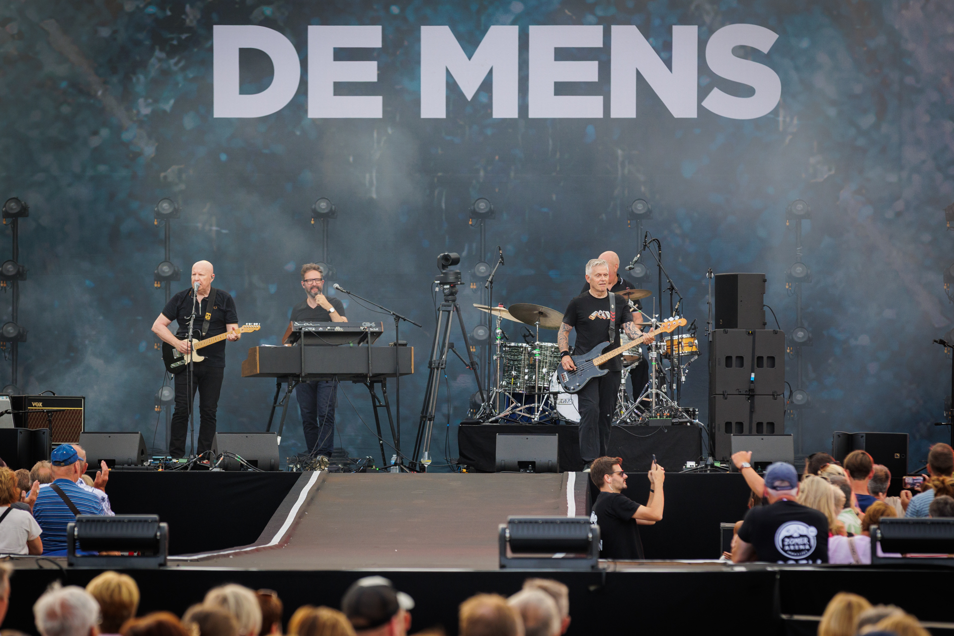 De Mens - At Sea, picture 12, photographed by Wim Sunnaert - FrontView Magazine
