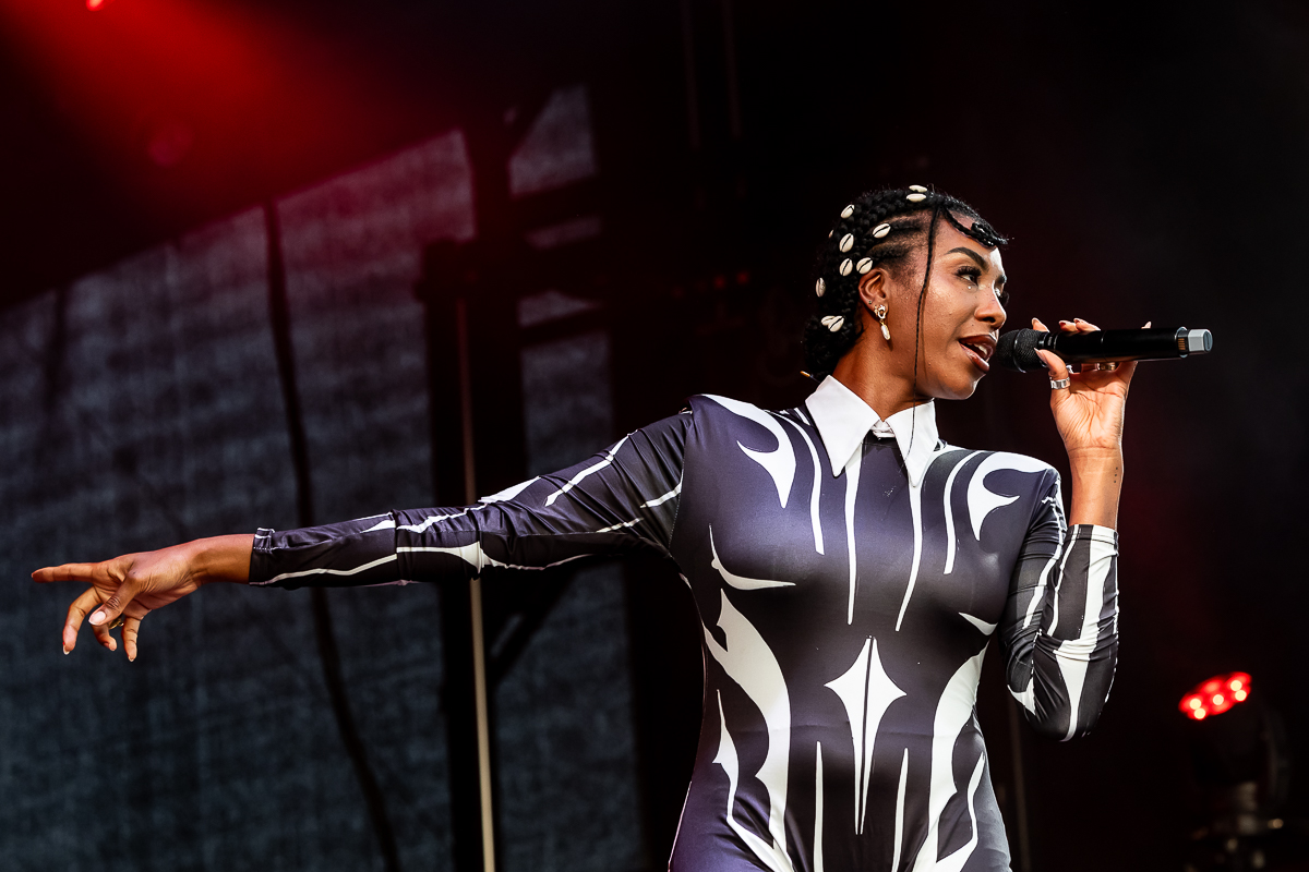 Zap Mama & K.ZIA @ Sfinks Mixed 2026, picture 17, photographed by Marc Verdonck - FrontView Magazine