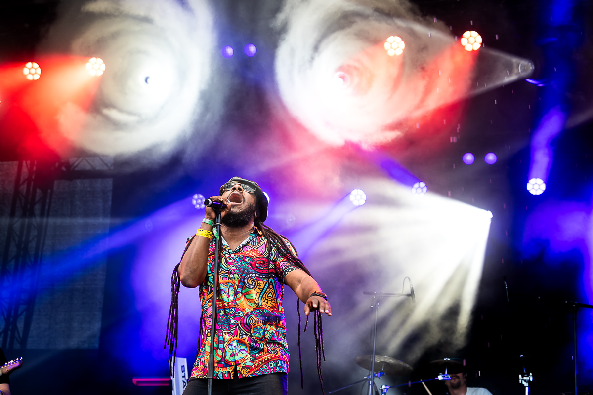 Bob Marley Tribute by Rootsriders & Mo Ali @ Sfinks Mixed 2026, picture 5, photographed by Marc Verdonck - FrontView Magazine