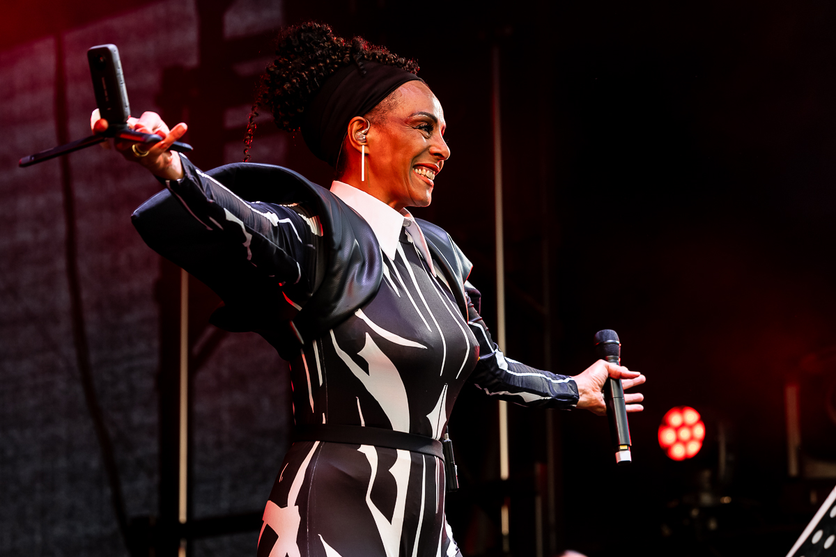 Zap Mama & K.ZIA @ Sfinks Mixed 2026, picture 18, photographed by Marc Verdonck - FrontView Magazine