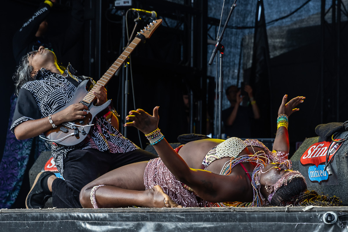 Mádé Kuti & The Movement @ Sfinks Mixed 2026, picture 16, photographed by Marc Verdonck - FrontView Magazine