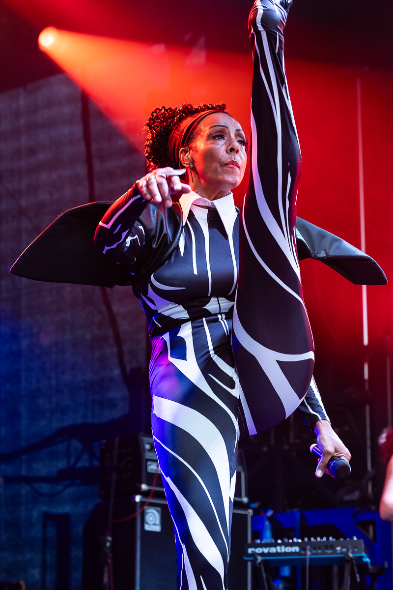 Zap Mama & K.ZIA @ Sfinks Mixed 2026, picture 23, photographed by Marc Verdonck - FrontView Magazine