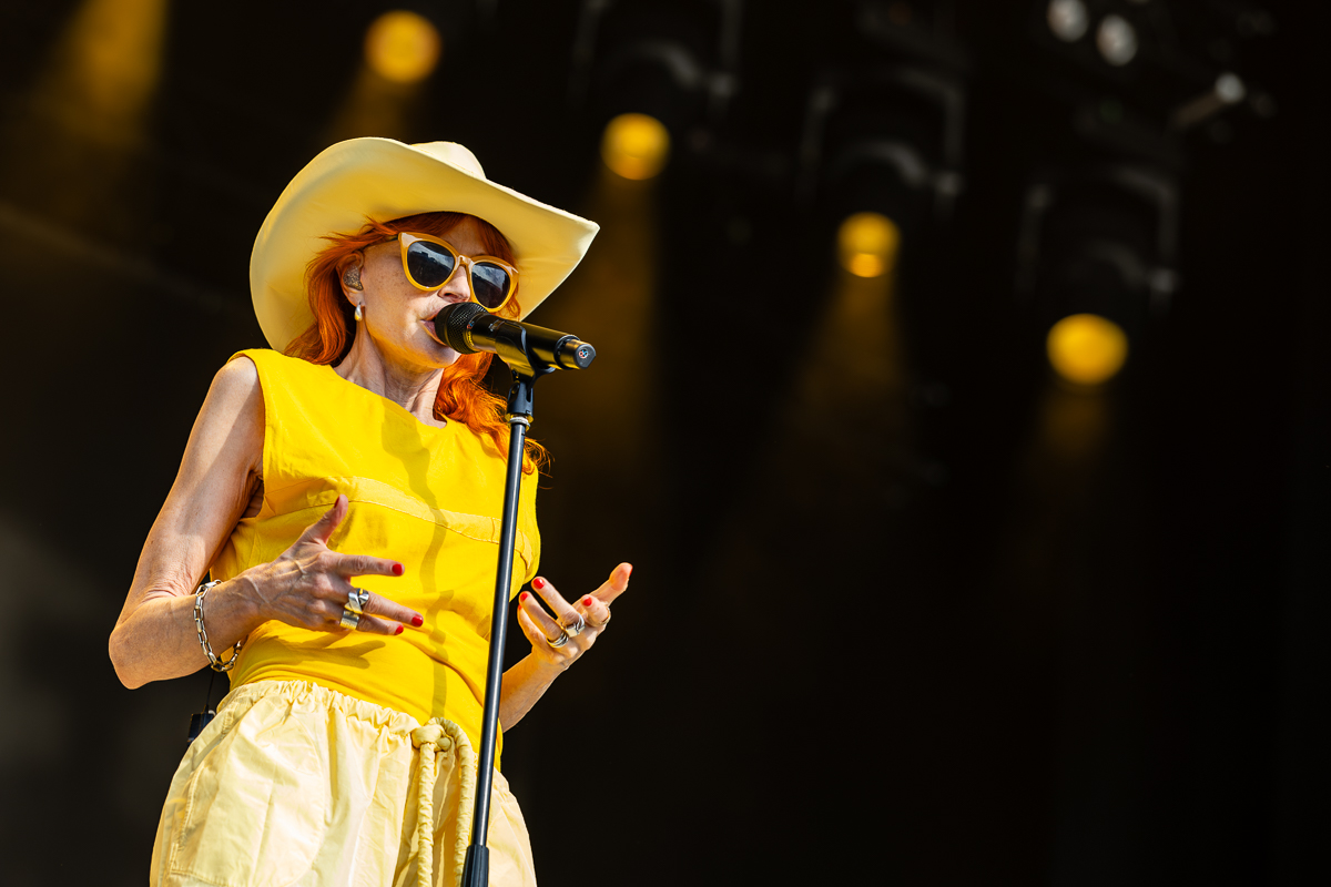 Axelle Red @ Lokerse Feesten, picture 5, photographed by Dorien Goetschalckx - FrontView Magazine