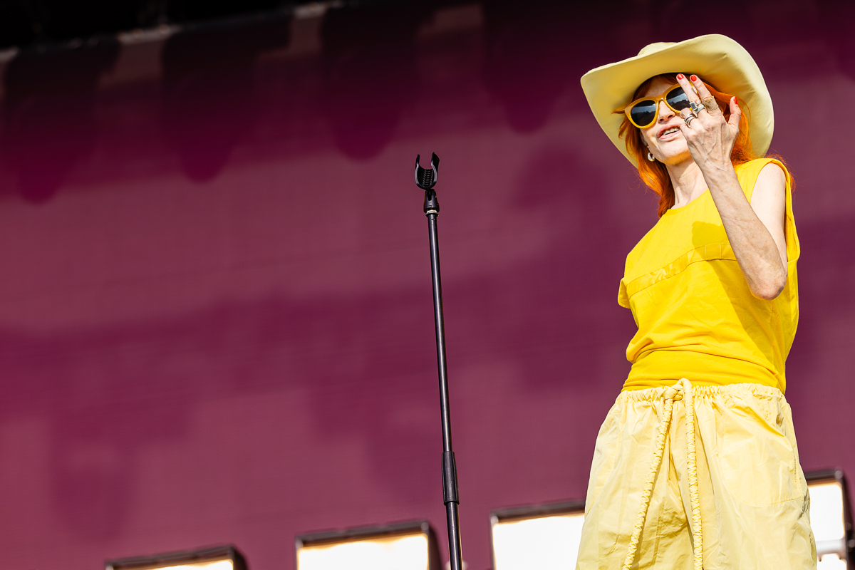 Axelle Red @ Lokerse Feesten, picture 4, photographed by Dorien Goetschalckx - FrontView Magazine