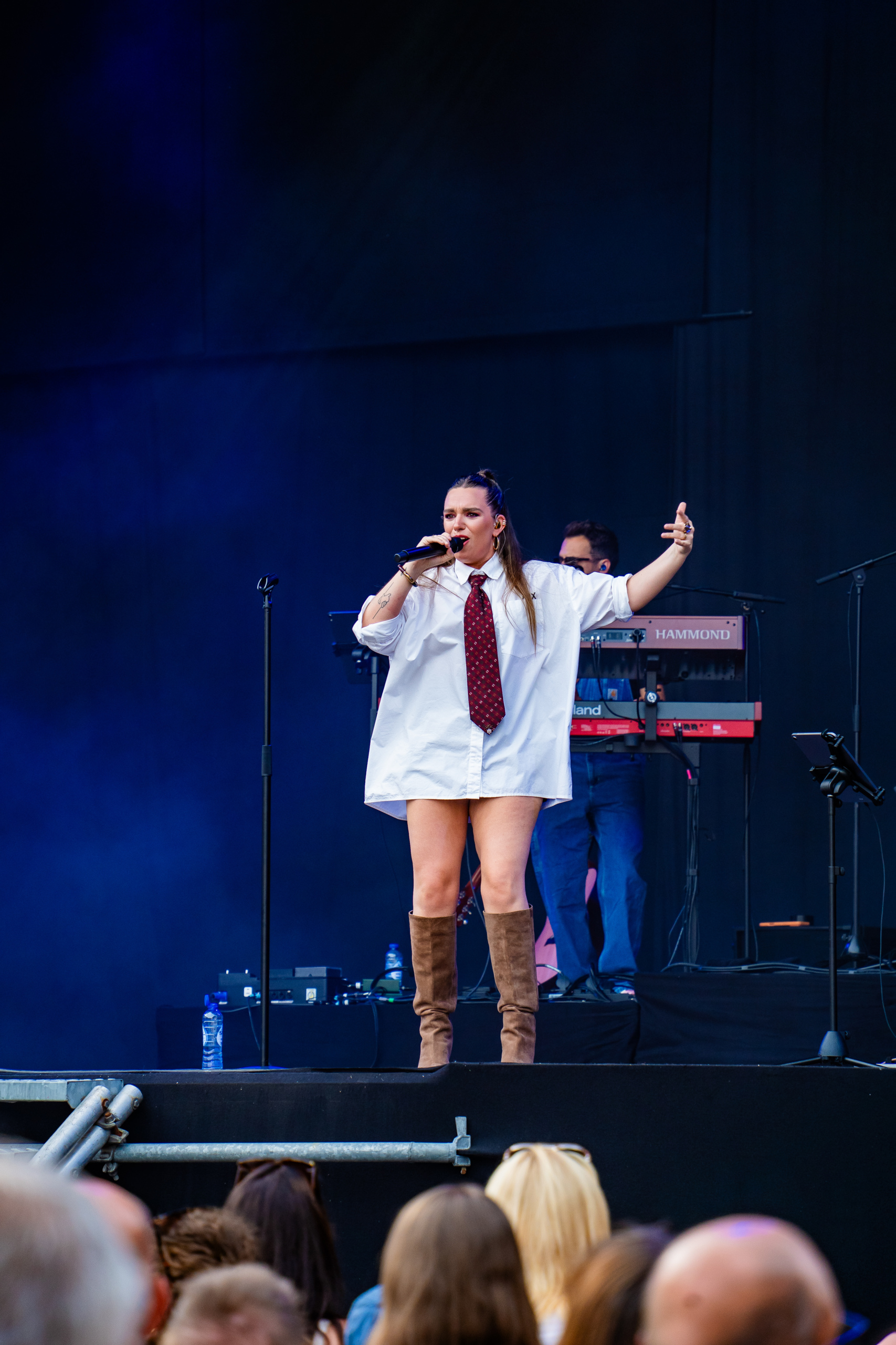 Leez @ Herentals Feest, picture 17, photographed by Silke Daems - FrontView Magazine