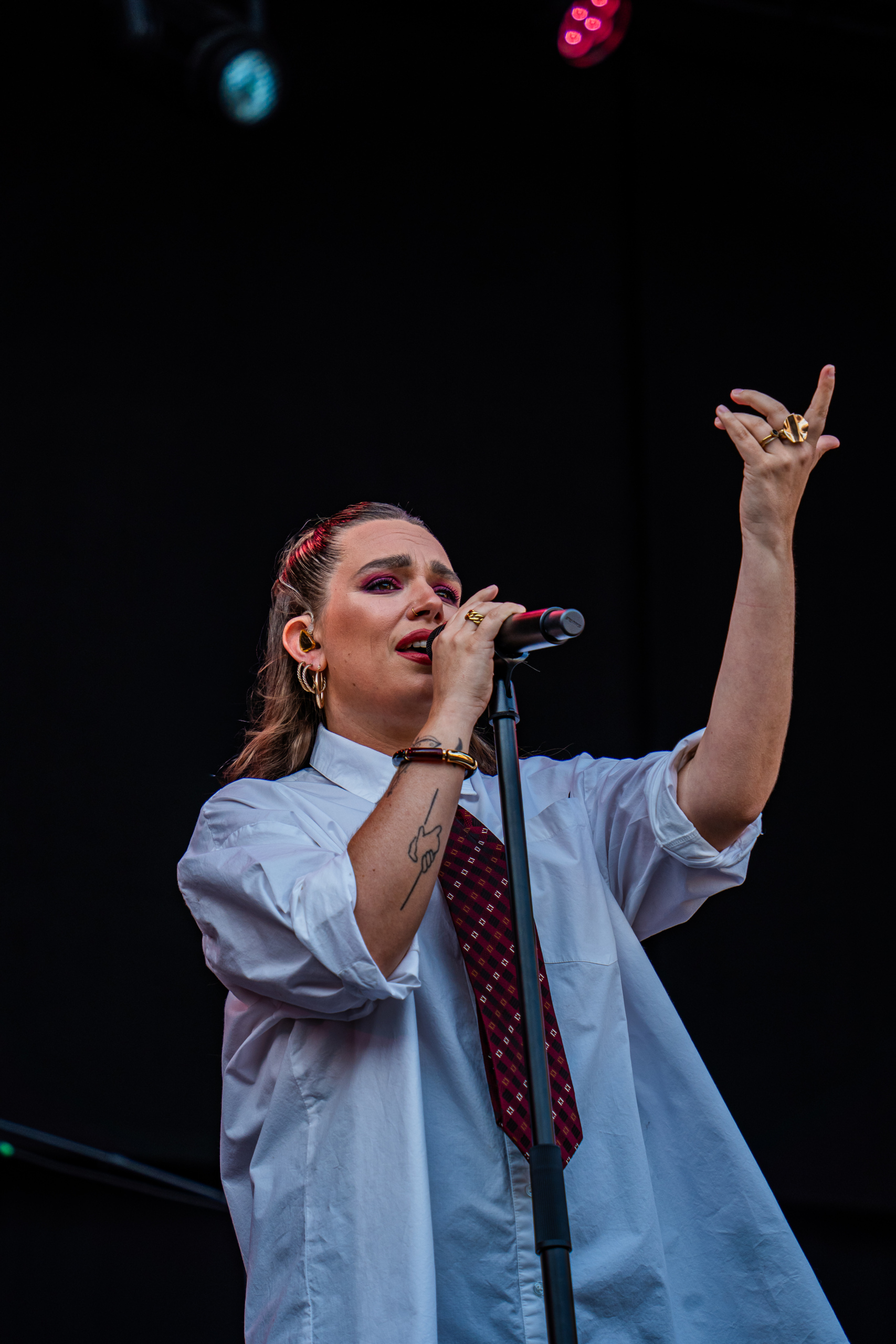 Leez @ Herentals Feest, picture 1, photographed by Silke Daems - FrontView Magazine