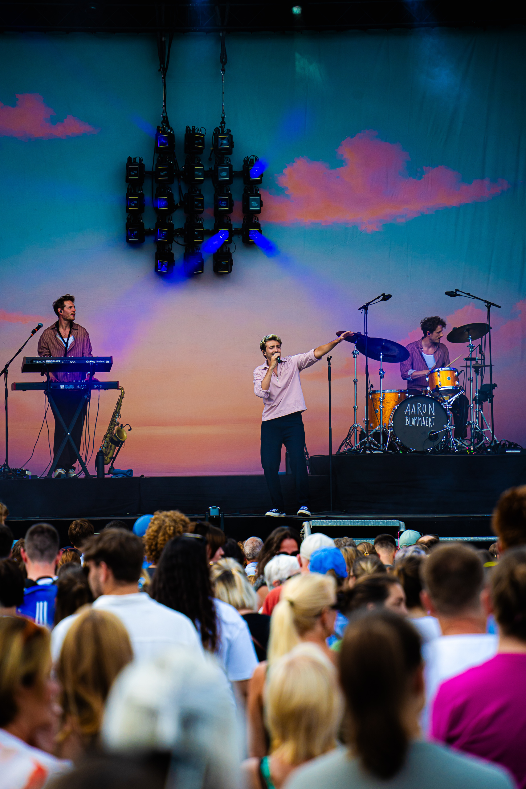 Aaron Blommaert @ Herentals Feest, picture 11, photographed by Silke Daems - FrontView Magazine