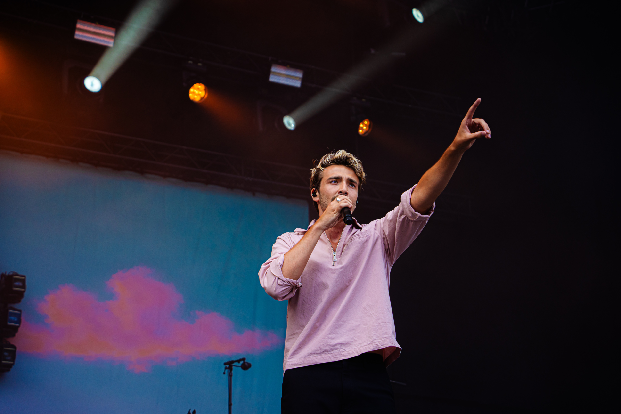 Aaron Blommaert @ Herentals Feest, picture 7, photographed by Silke Daems - FrontView Magazine