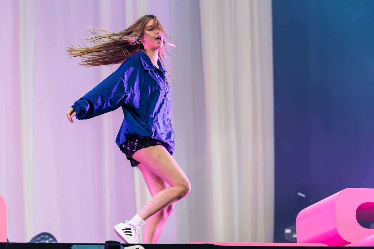 Roxy Dekker @ Lokerse feesten, picture 8, photographed by Marc Verdonck - FrontView Magazine