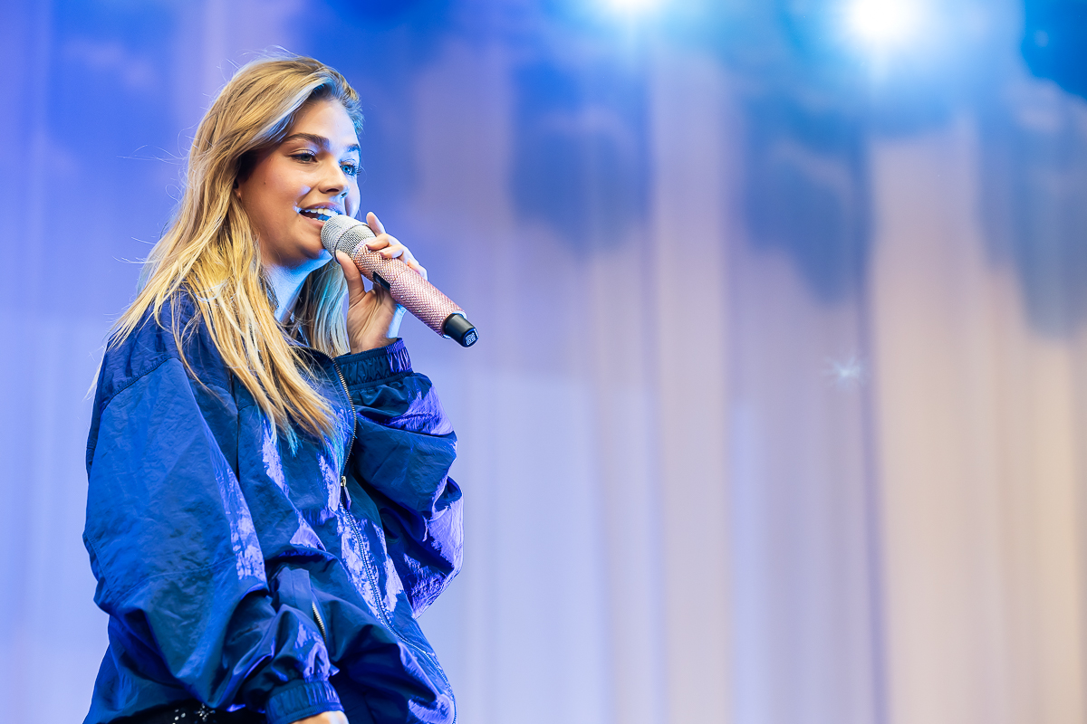 Roxy Dekker @ Lokerse feesten, picture 5, photographed by Marc Verdonck - FrontView Magazine