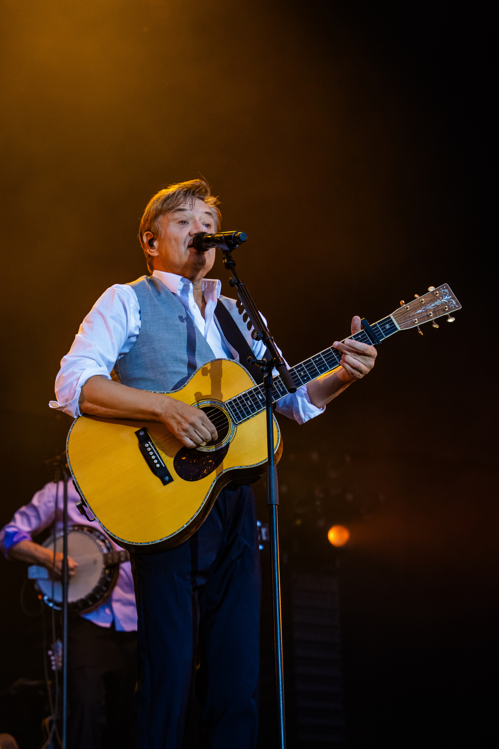 Bart Peeters @ Herentals Feest, picture 6, photographed by Silke Daems - FrontView Magazine
