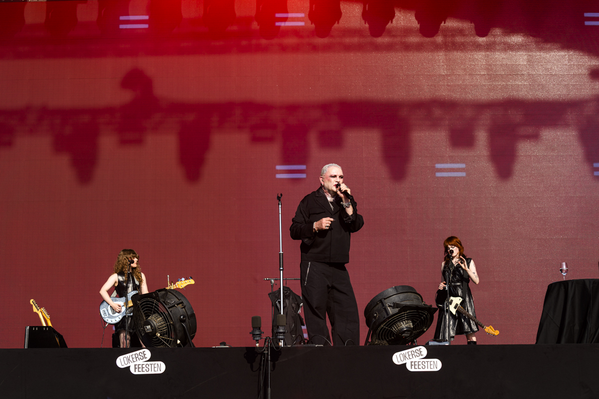 Gavin Friday @ Lokerse Feesten, picture 9, photographed by Bart Janssens - FrontView Magazine