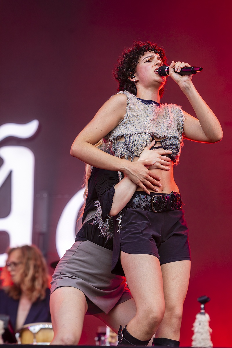 ÃO @ Lokerse Feesten, picture 5, photographed by Edwin Houdevelt - FrontView Magazine