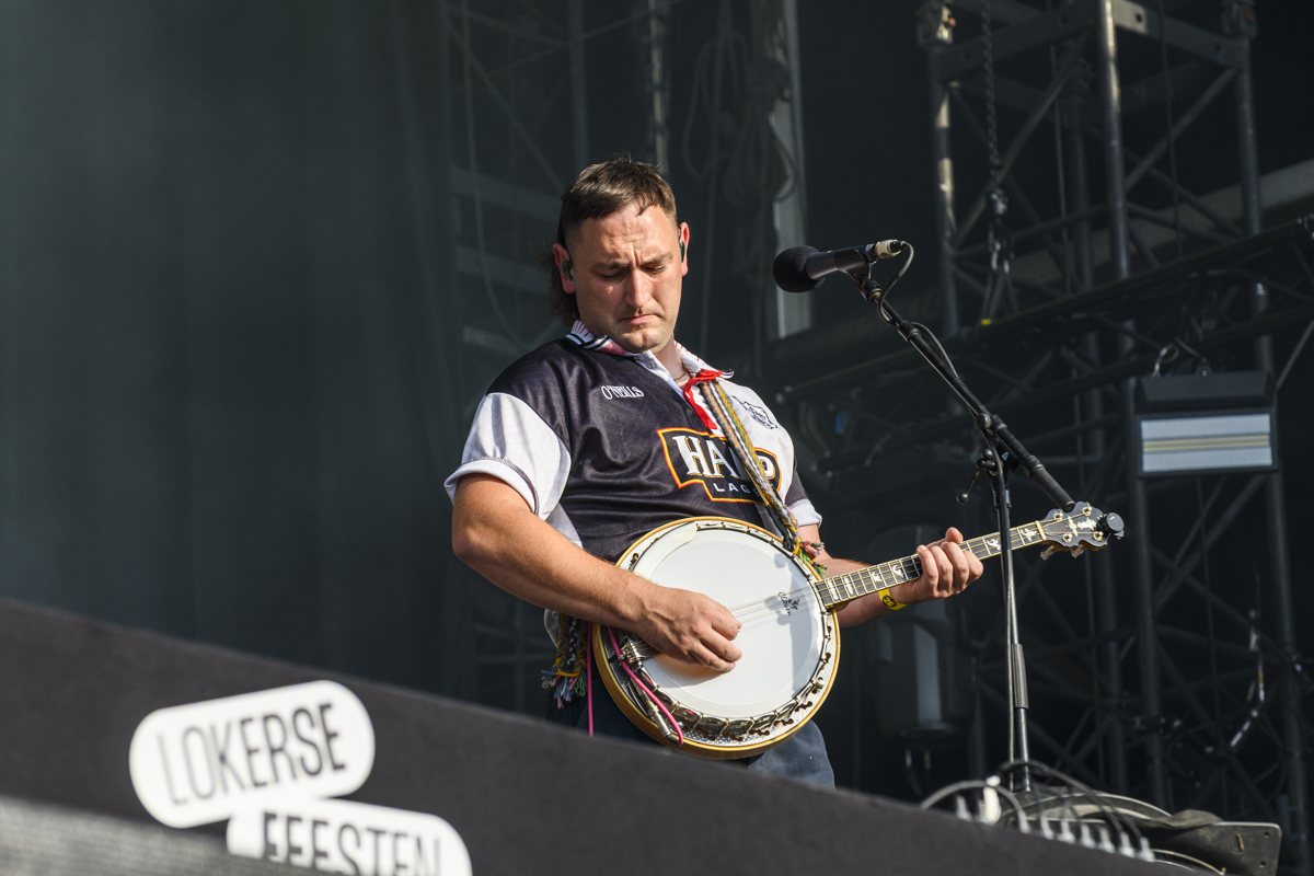 The Mary Wallopers @ Lokerse Feesten, photo 2 of 12, photographed by Bart Janssens - FrontView Magazine