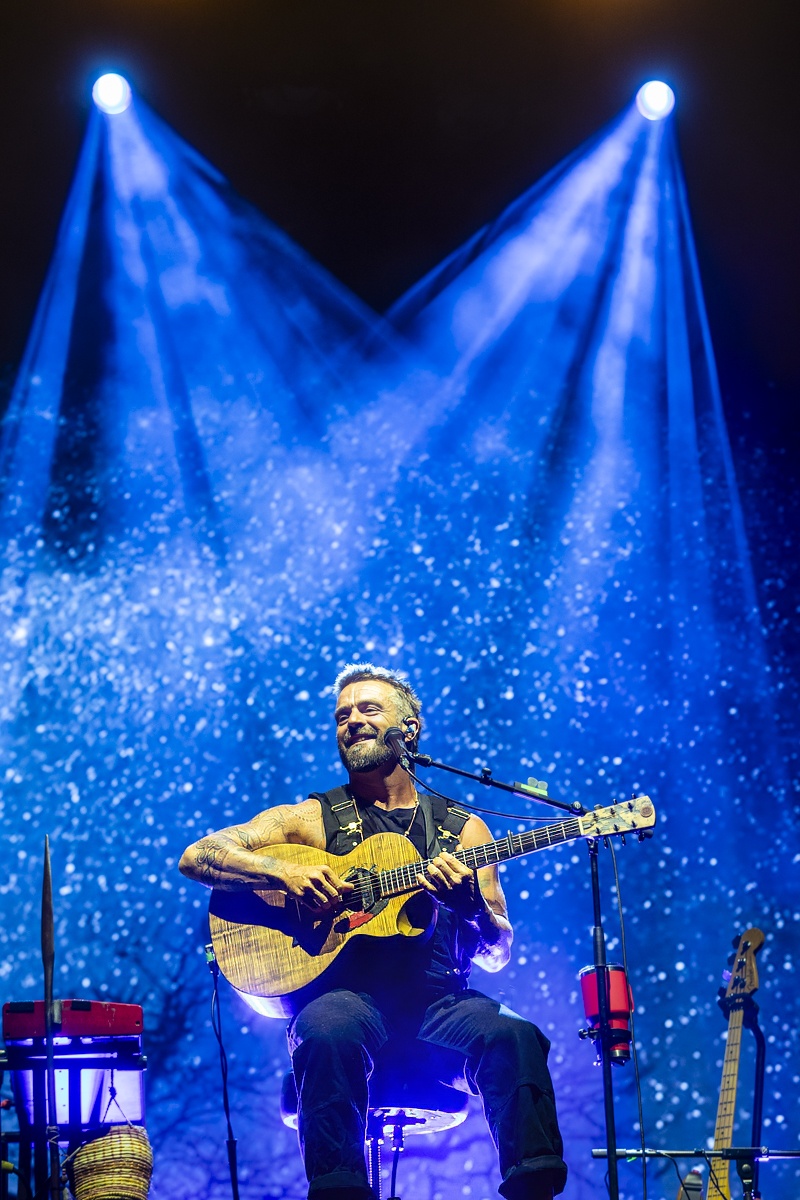 Xavier Rudd @ Lokerse Feesten, foto 17, foto's door Edwin Houdevelt - FrontView Magazine