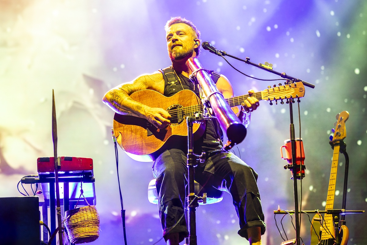 Xavier Rudd @ Lokerse Feesten, foto 5, foto's door Edwin Houdevelt - FrontView Magazine