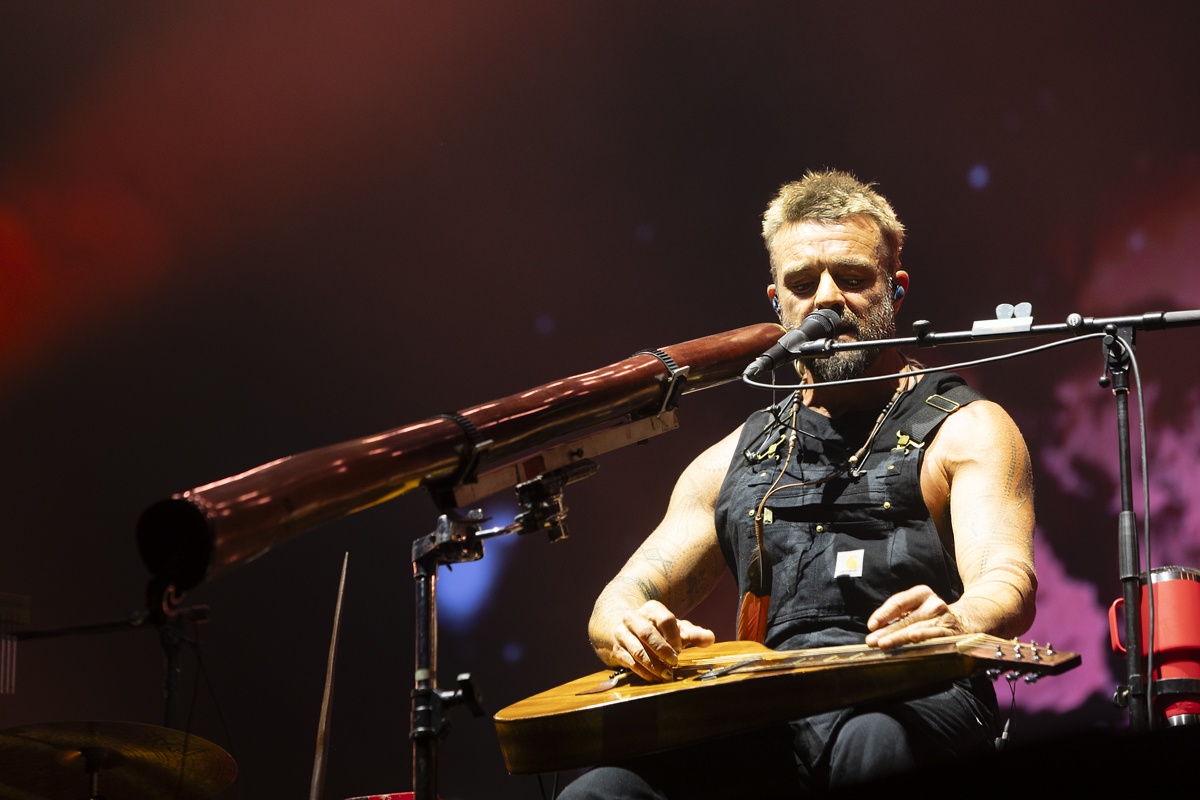 Xavier Rudd @ Lokerse Feesten, foto 12, foto's door Edwin Houdevelt - FrontView Magazine