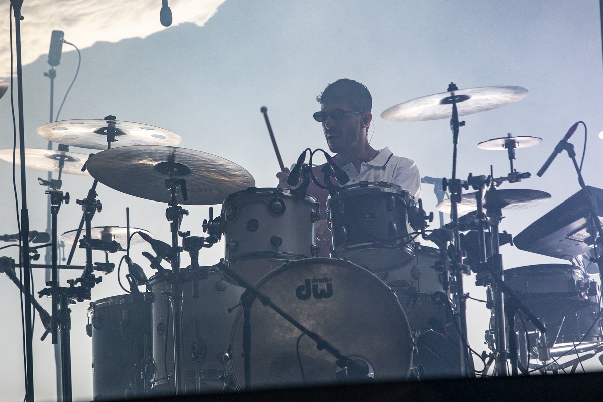 Oscar And The Wolf @ Lokerse Feesten, foto 4, foto's door Edwin Houdevelt - FrontView Magazine