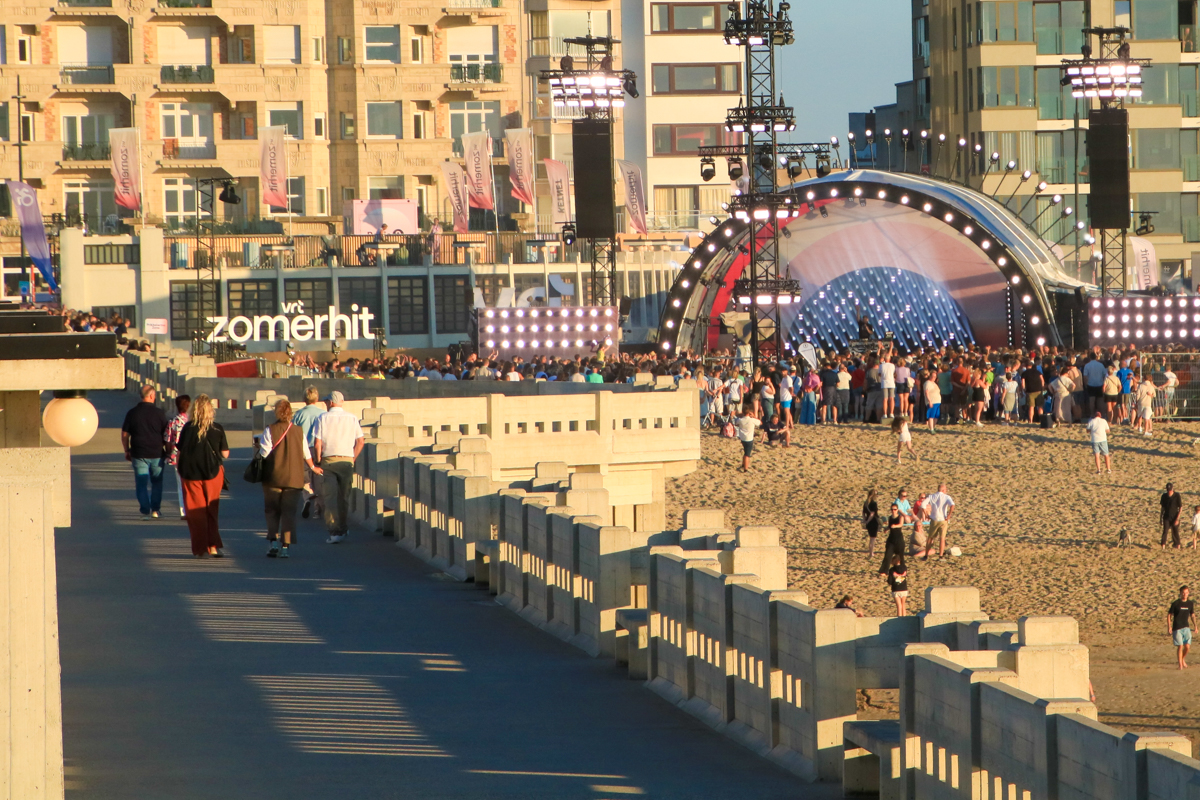 VRT Zomerhit show 3 @Blankenberge, picture 22, photographed by Wim Peeters - FrontView Magazine
