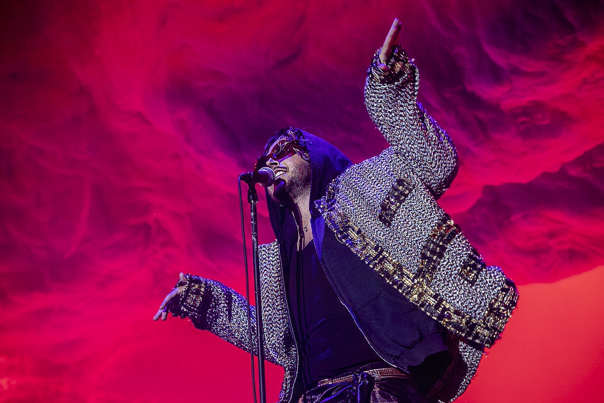 Oscar And The Wolf @ Lokerse Feesten, foto 6, foto's door Edwin Houdevelt - FrontView Magazine