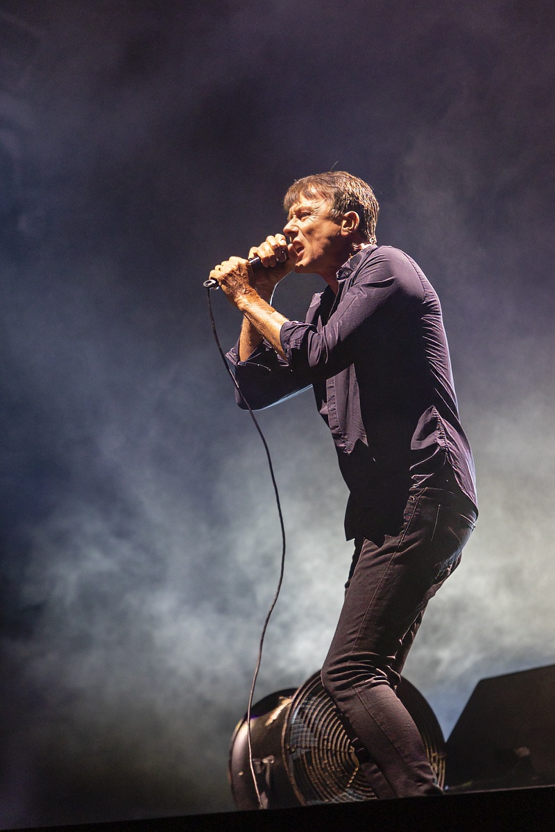 Suede @ Lokerse Feesten, picture 9, photographed by Edwin Houdevelt - FrontView Magazine