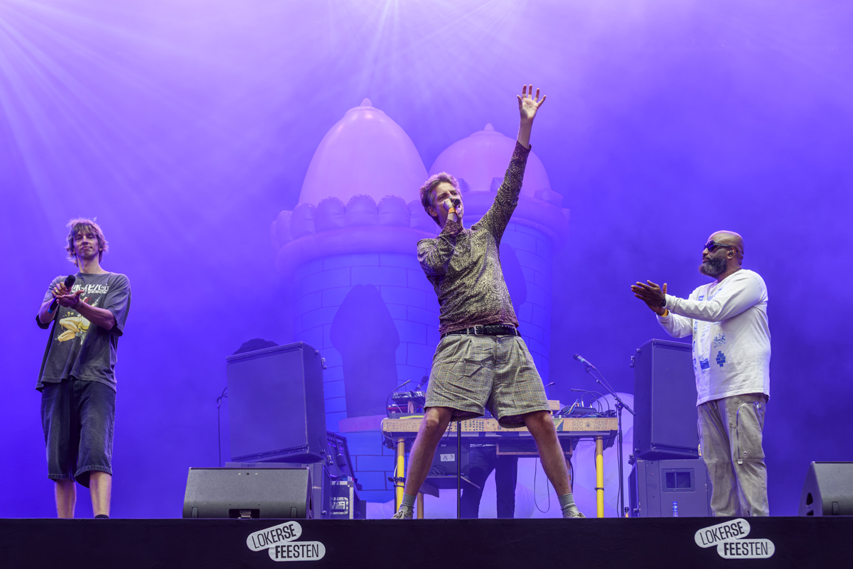 De Jeugd Van Tegenwoordig @ Lokerse Feesten, picture 22, photographed by Bart Janssens - FrontView Magazine