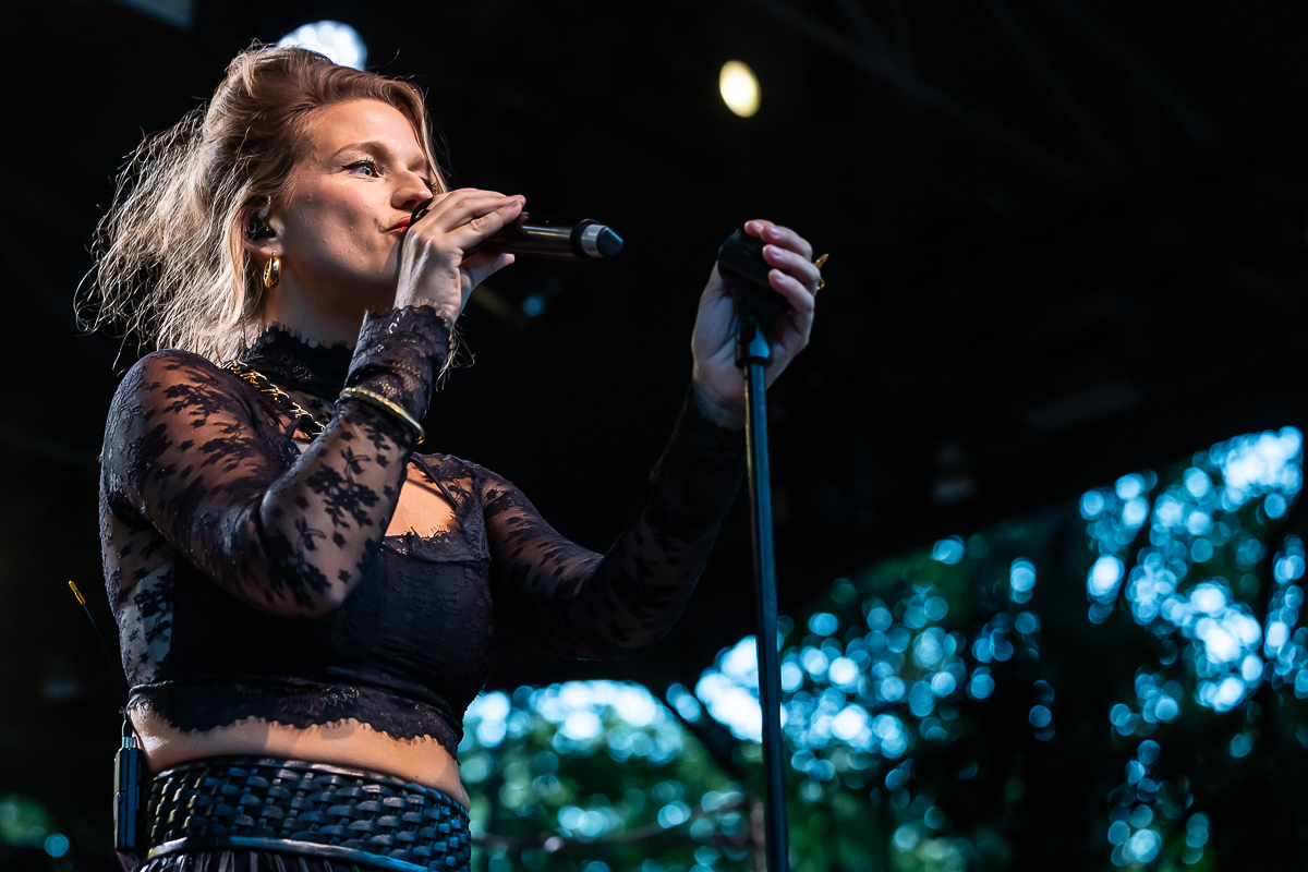 Selah Sue & The Gallands @ OLT Rivierenhof, picture 8, photographed by Marc Verdonck - FrontView Magazine