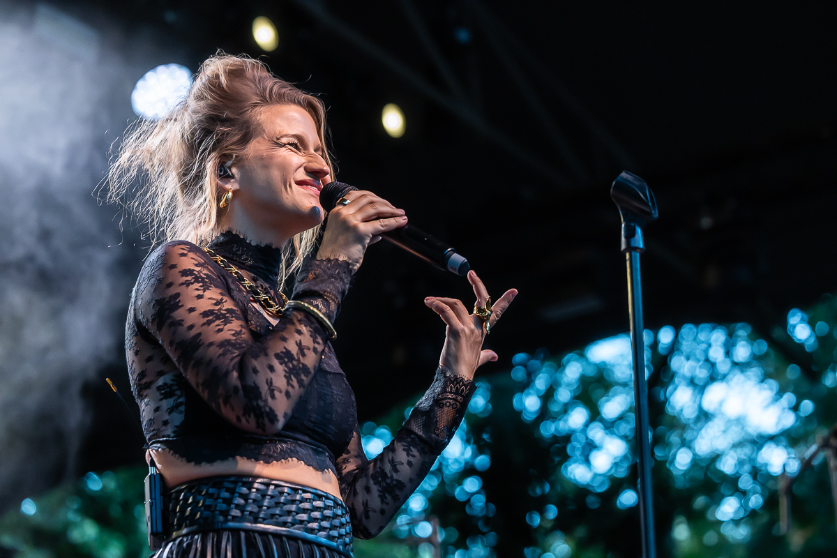Selah Sue & The Gallands @ OLT Rivierenhof, picture 6, photographed by Marc Verdonck - FrontView Magazine