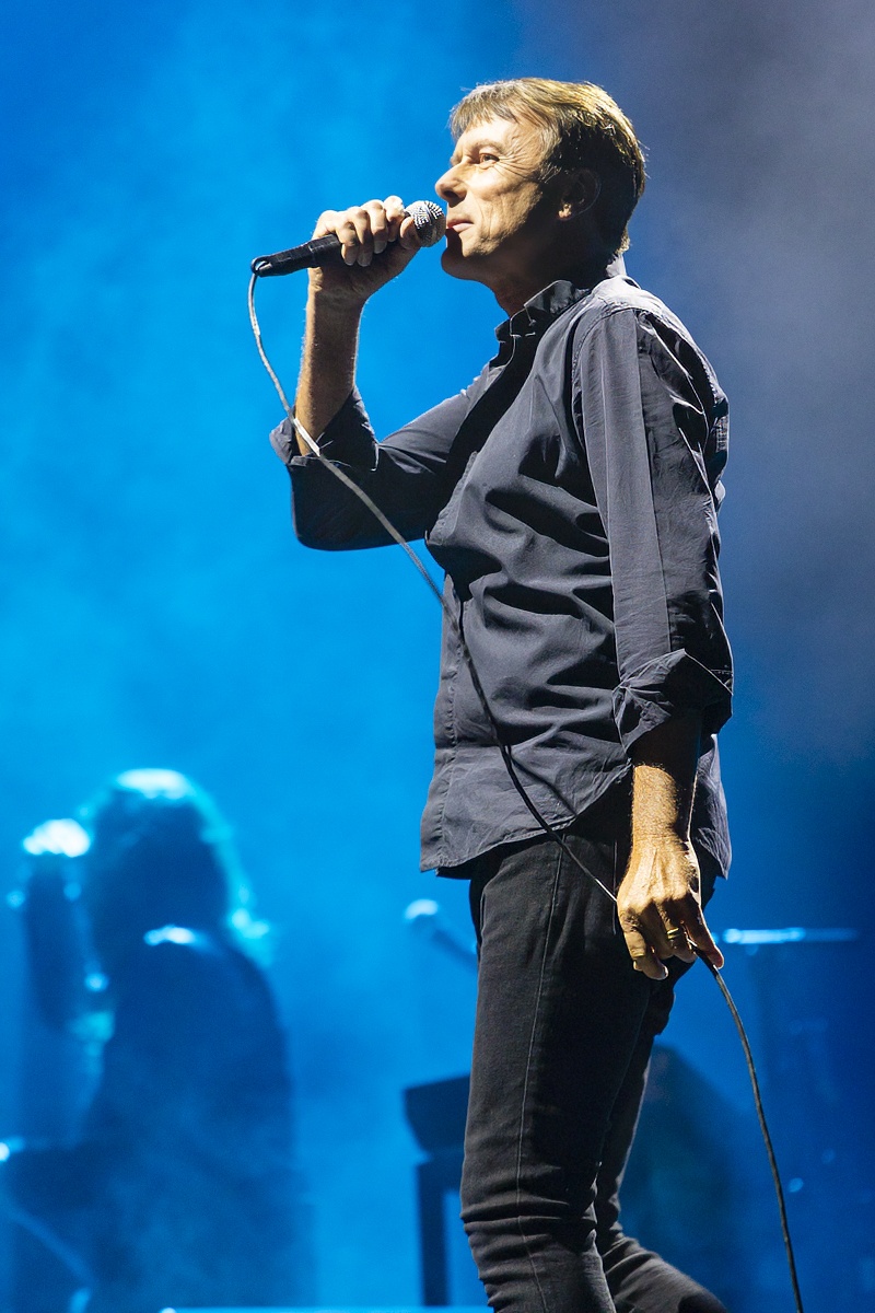 Suede @ Lokerse Feesten, picture 11, photographed by Edwin Houdevelt - FrontView Magazine