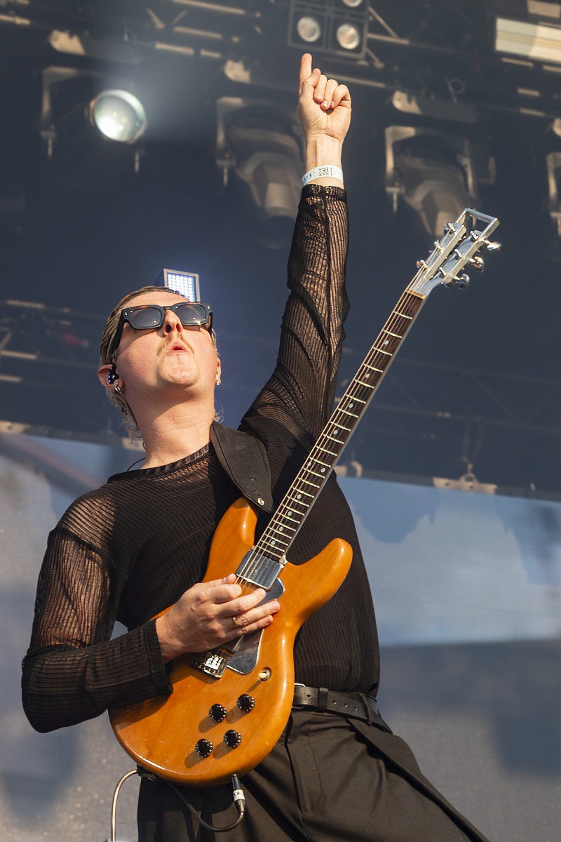 Sons @ Lokerse Feesten, picture 16, photographed by Edwin Houdevelt - FrontView Magazine