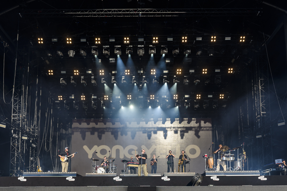Yong Yello @ Lokerse Feesten, foto 5, foto's door Bart Janssens - FrontView Magazine