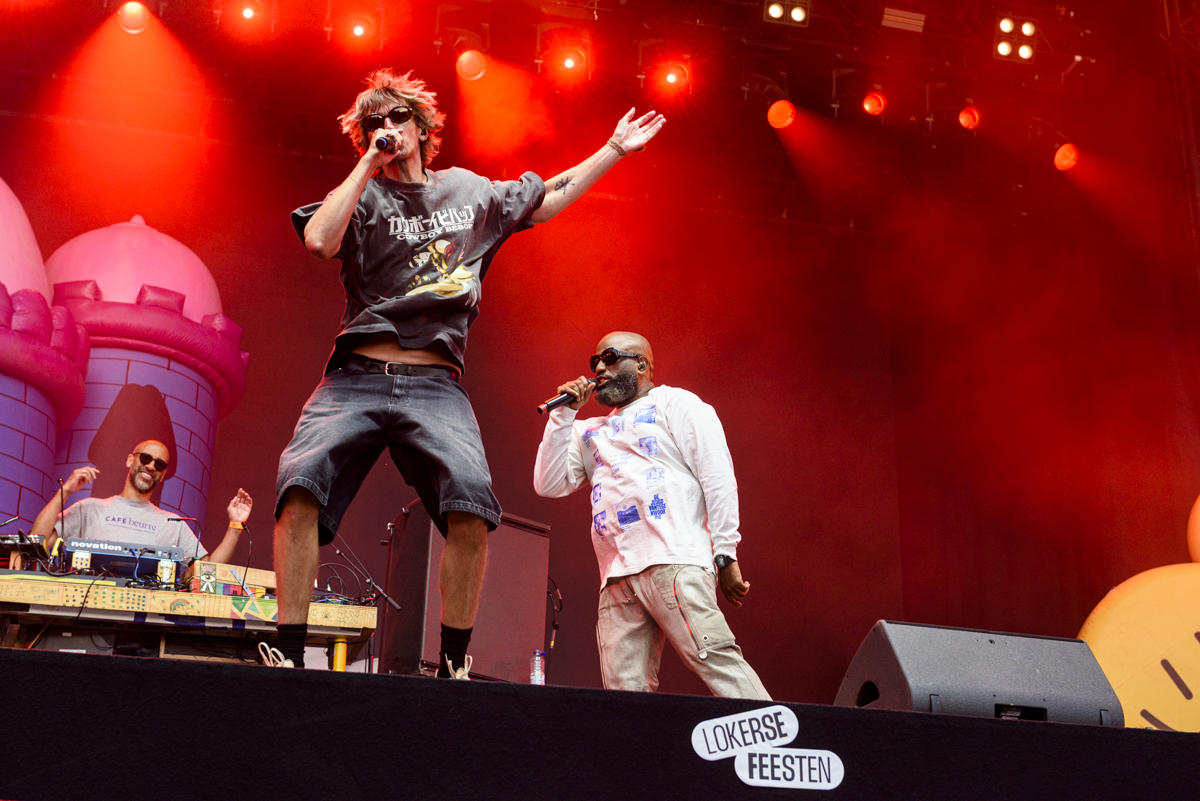 De Jeugd Van Tegenwoordig @ Lokerse Feesten, picture 16, photographed by Bart Janssens - FrontView Magazine