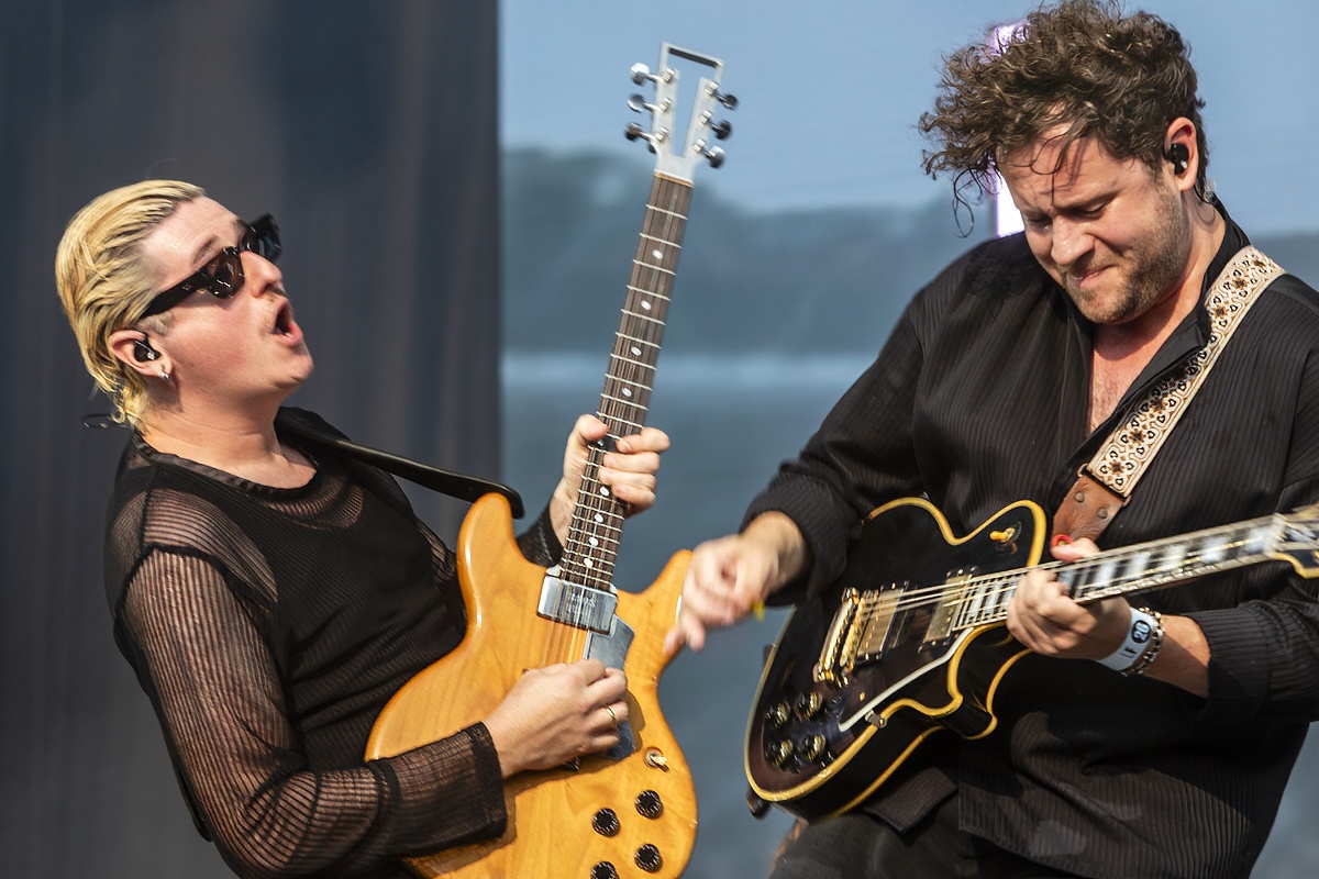 Sons @ Lokerse Feesten, picture 6, photographed by Edwin Houdevelt - FrontView Magazine