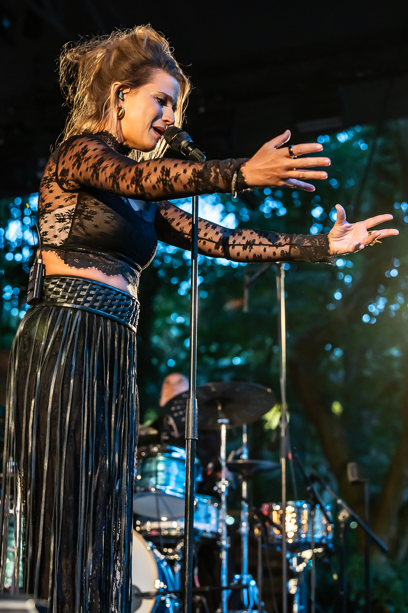 Selah Sue & The Gallands @ OLT Rivierenhof, picture 24, photographed by Marc Verdonck - FrontView Magazine
