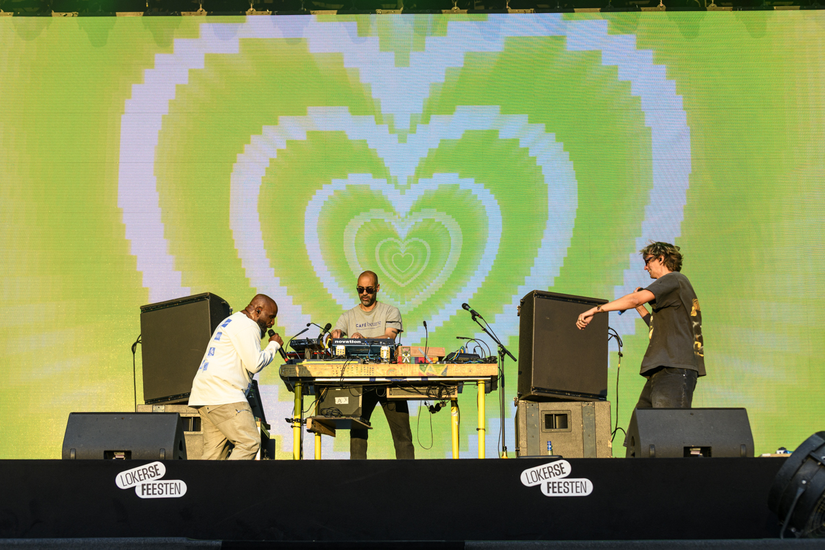 De Jeugd Van Tegenwoordig @ Lokerse Feesten, picture 7, photographed by Bart Janssens - FrontView Magazine