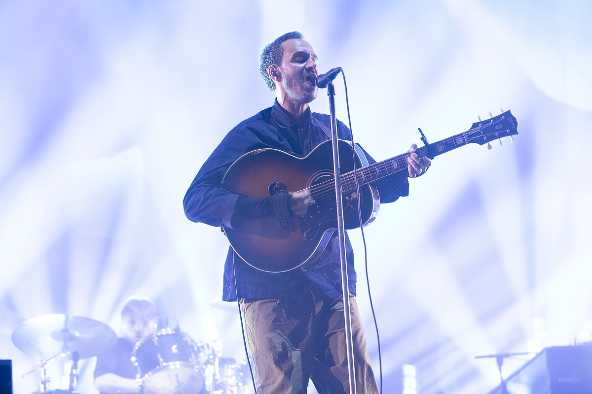 Editors @ Lokerse Feesten, picture 7, photographed by Edwin Houdevelt - FrontView Magazine