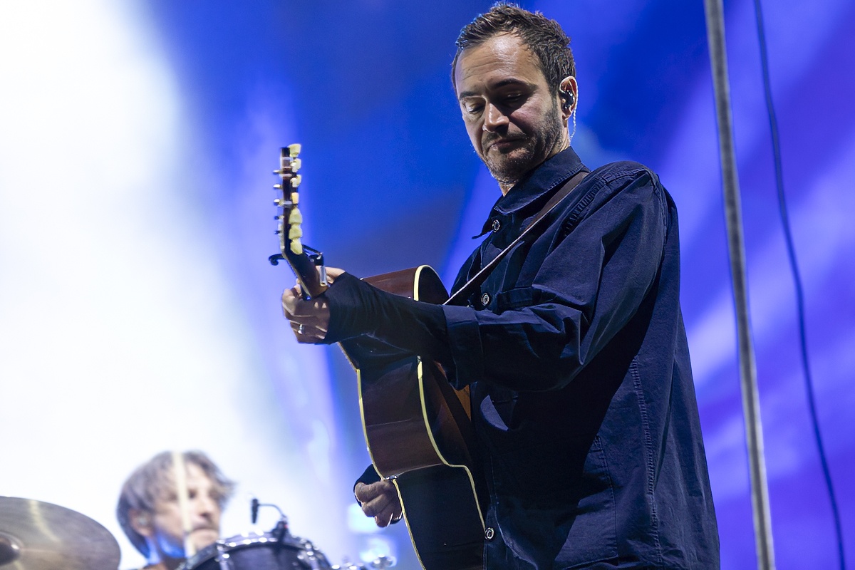 Editors @ Lokerse Feesten, picture 4, photographed by Edwin Houdevelt - FrontView Magazine