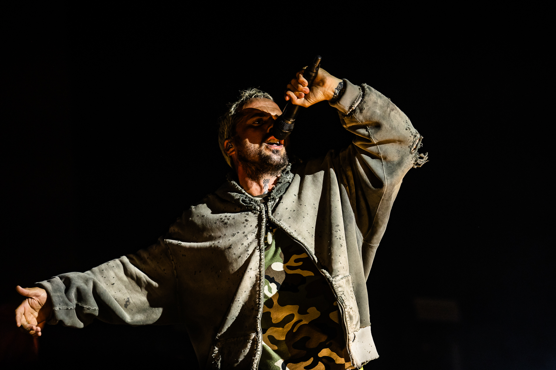 Zwangere Guy @ Suikerrock, picture 26, photographed by Jürgen Bruynooghe - FrontView Magazine