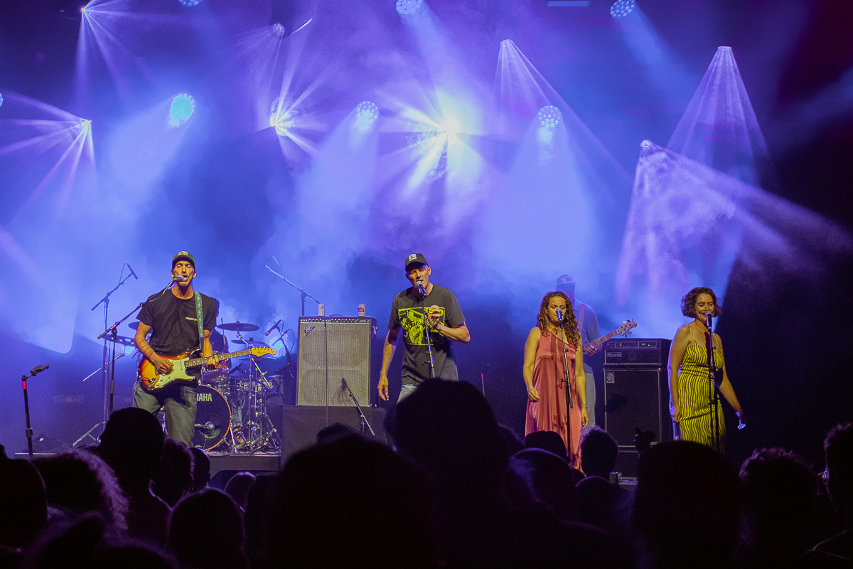 WAHWAHSDA + Sindicato Sonico @ OLT Rivierenhof, picture 24, photographed by Karlien Charlier - FrontView Magazine