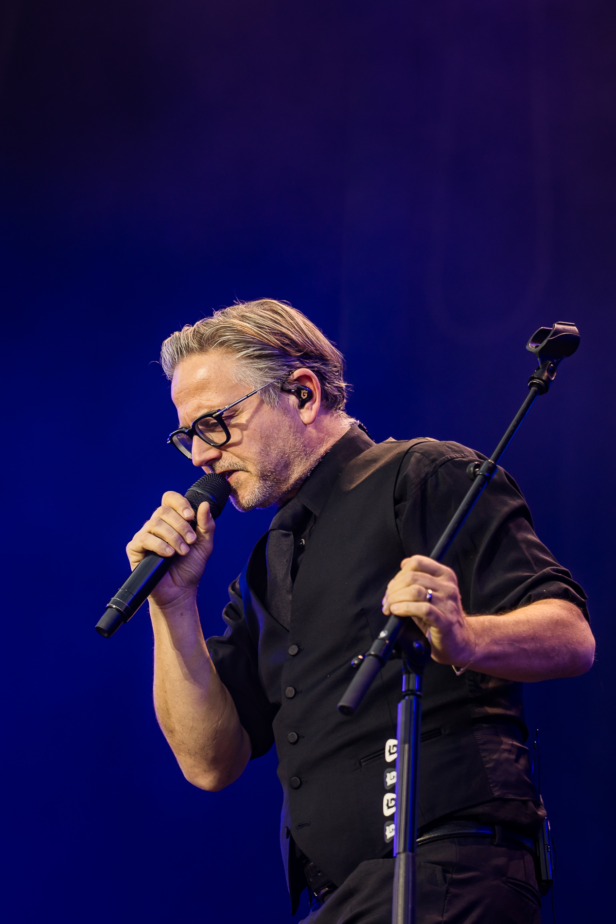 Guus Meeuwis @ Suikerrock, picture 16, photographed by Jürgen Bruynooghe - FrontView Magazine