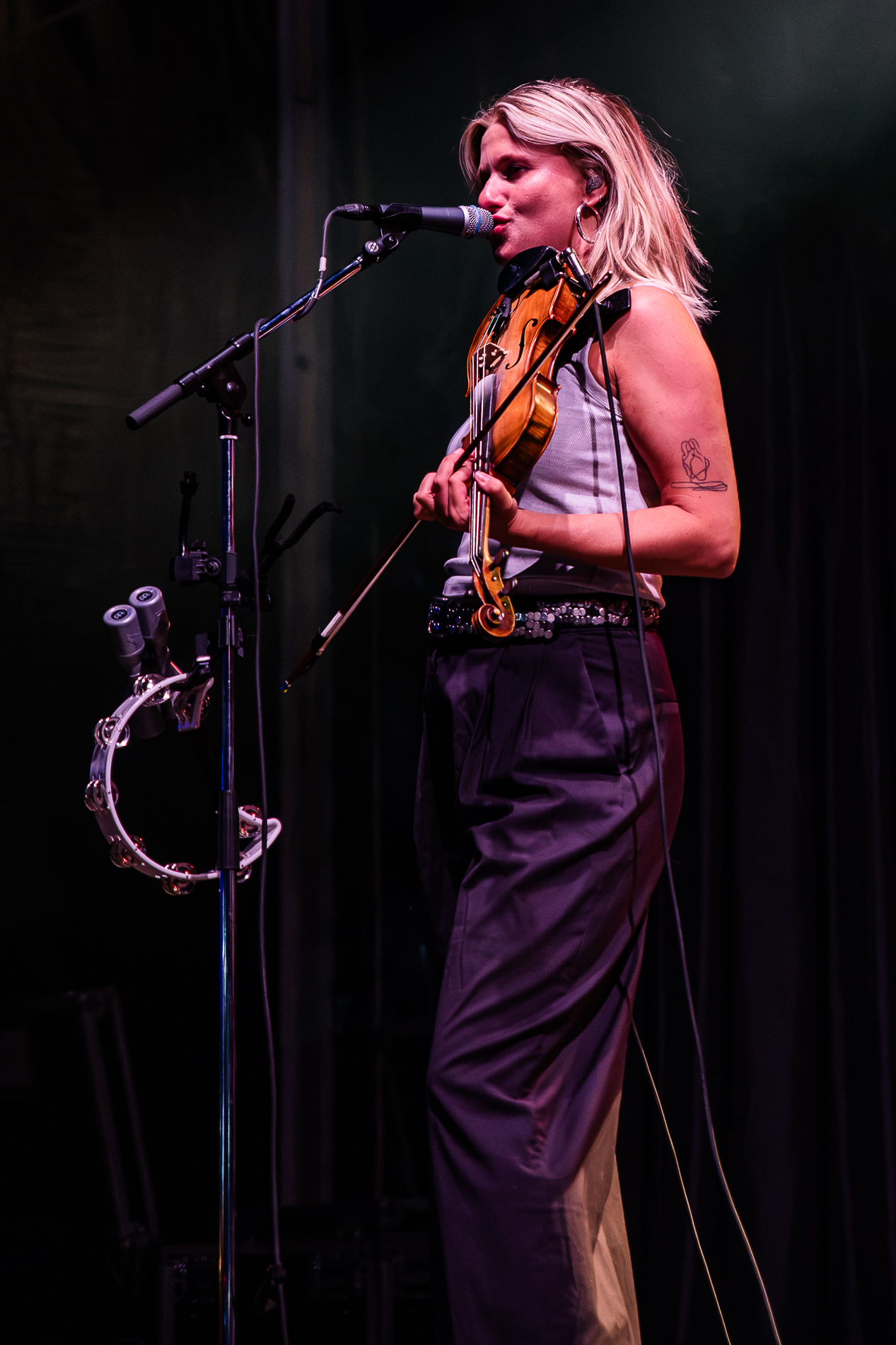 Son Mieux @ Suikerrock, picture 19, photographed by Jürgen Bruynooghe - FrontView Magazine