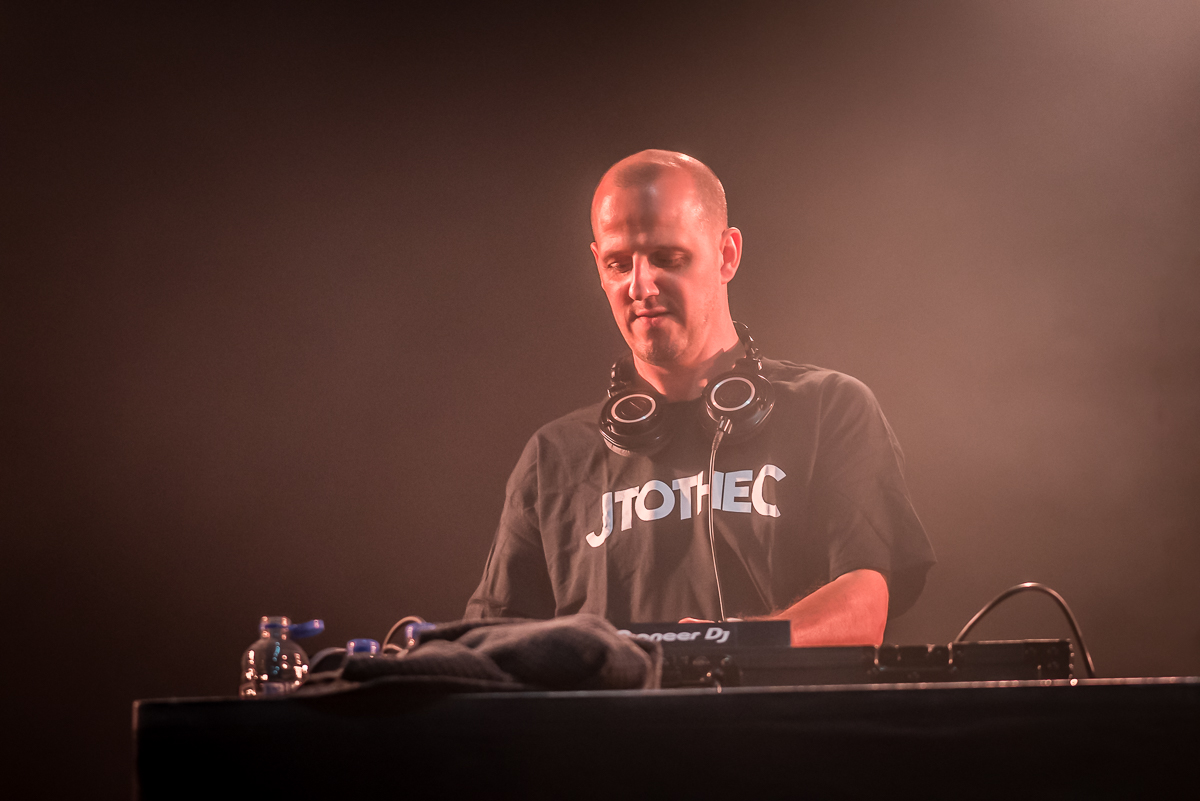 't Hof van Commerce  @ Fonnefeesten 2026, picture 12, photographed by Danny Wagemans - FrontView Magazine