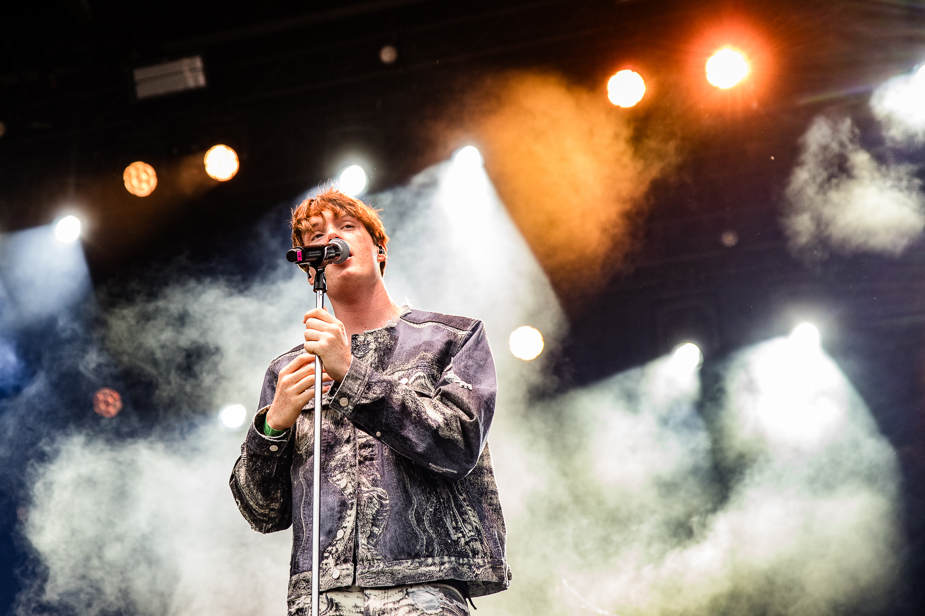 Bas Serra @ Suikerrock, picture 11, photographed by Jürgen Bruynooghe - FrontView Magazine