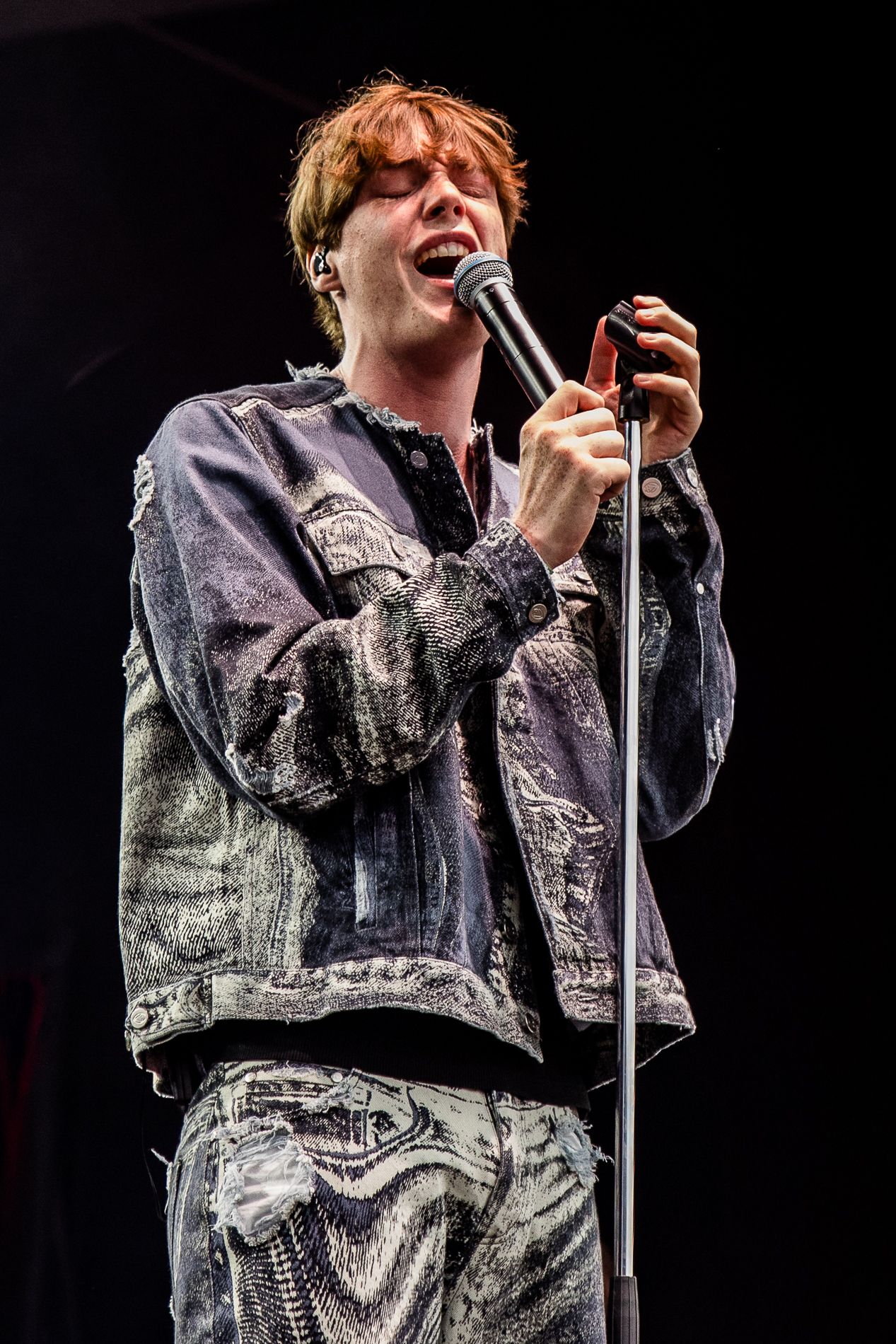 Bas Serra @ Suikerrock, picture 7, photographed by Jürgen Bruynooghe - FrontView Magazine