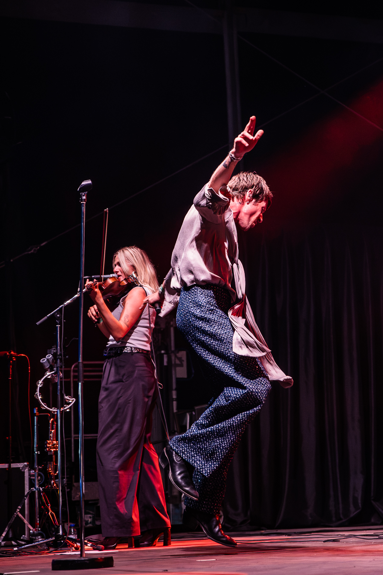 Son Mieux @ Suikerrock, picture 24, photographed by Jürgen Bruynooghe - FrontView Magazine