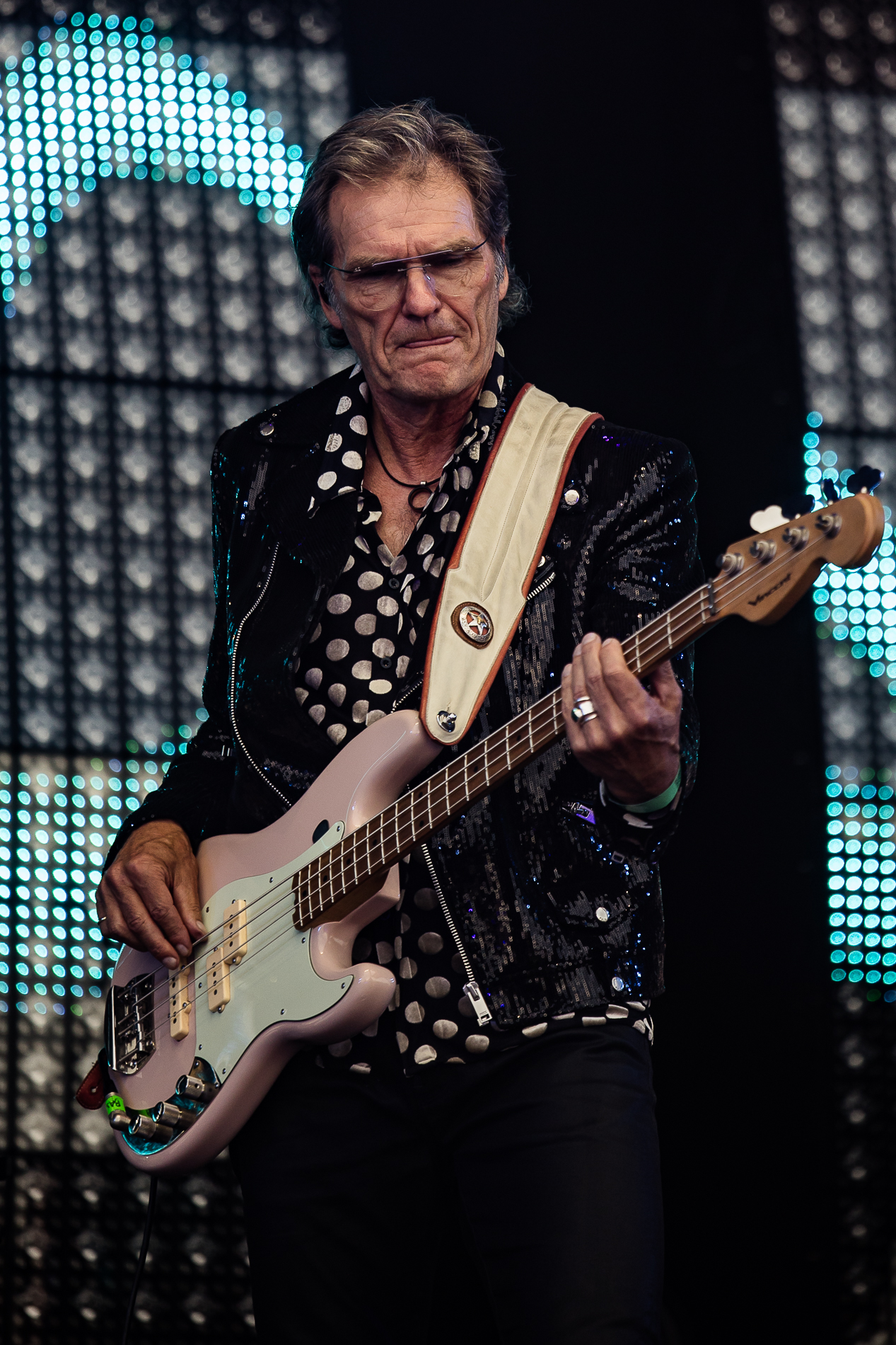 Guus Meeuwis @ Suikerrock, picture 19, photographed by Jürgen Bruynooghe - FrontView Magazine
