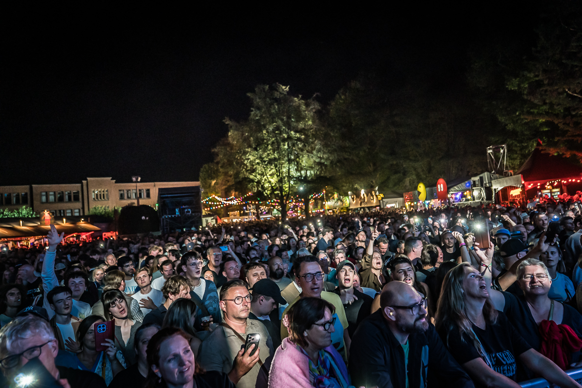 't Hof van Commerce  @ Fonnefeesten 2026, picture 14, photographed by Danny Wagemans - FrontView Magazine