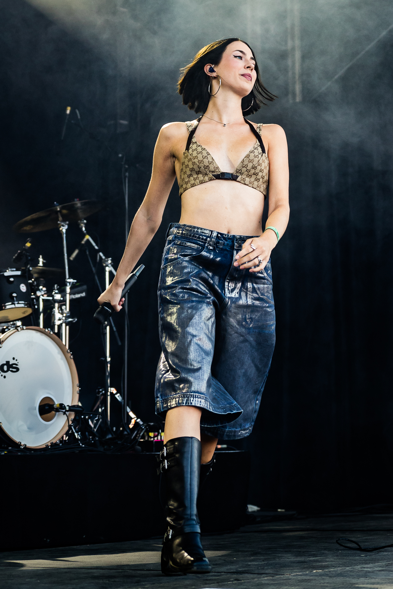 Jet van der Steen @ Suikerrock, picture 3, photographed by Jürgen Bruynooghe - FrontView Magazine