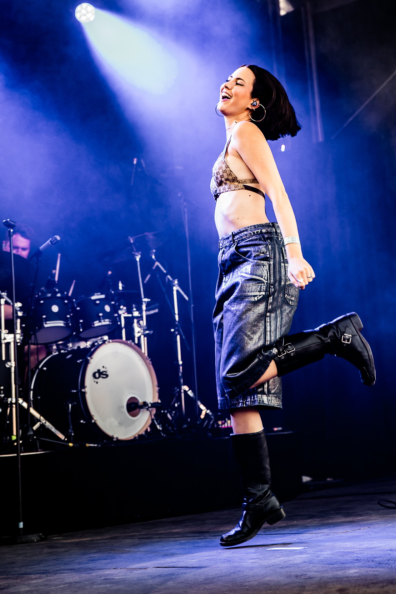 Jet van der Steen @ Suikerrock, picture 4, photographed by Jürgen Bruynooghe - FrontView Magazine
