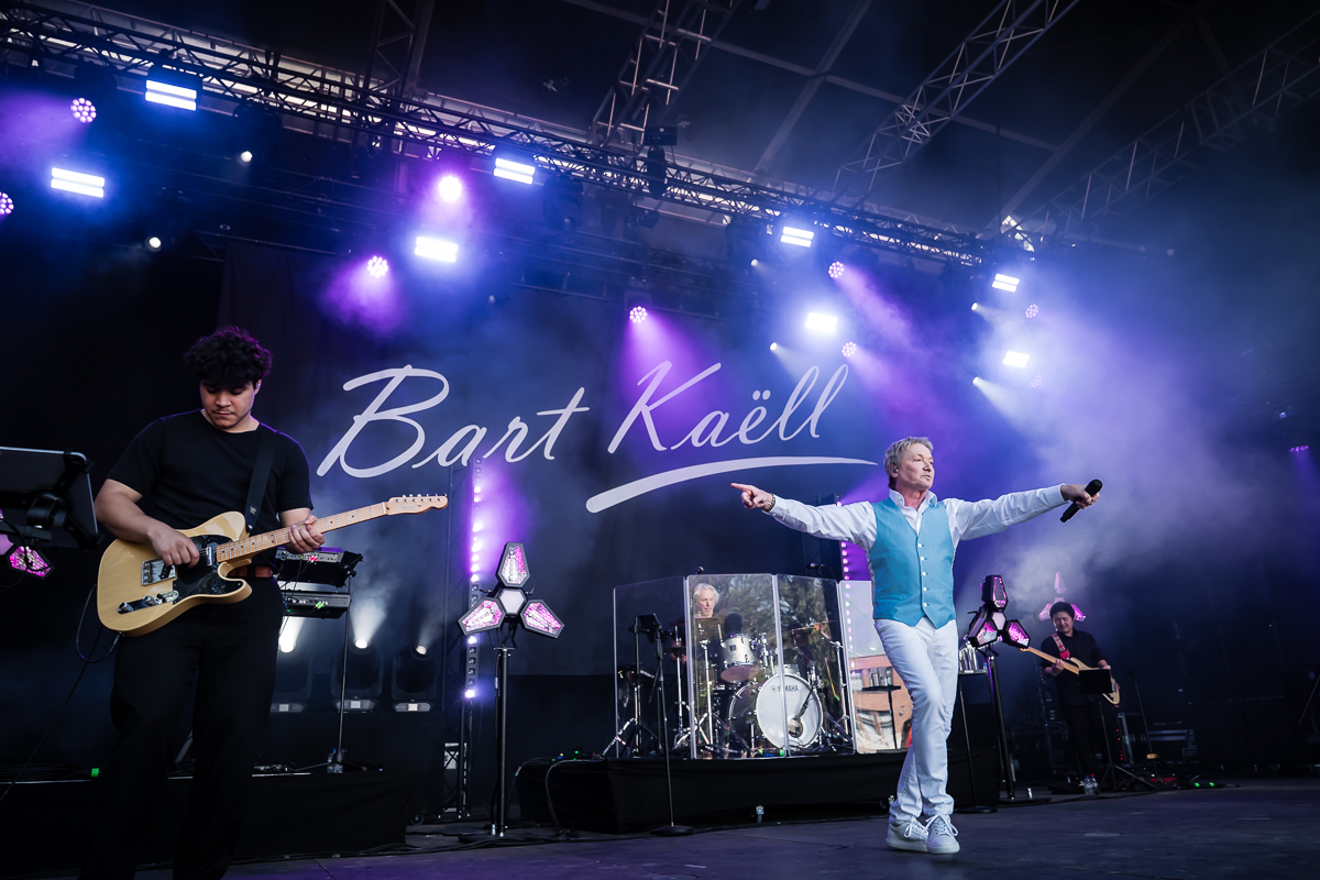 Bart Kaëll @ Fonnefeesten 2026, picture 15, photographed by Danny Wagemans - FrontView Magazine